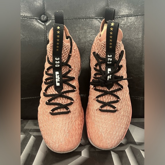 Nike Lebron XV LMTD (GS) - 6.5Y - Picture 4 of 6